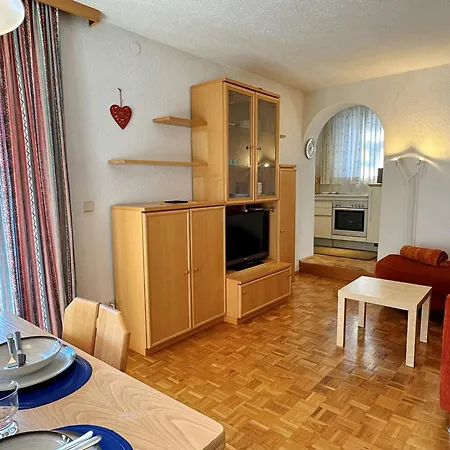 Alpenhof & Nearby Apartment *